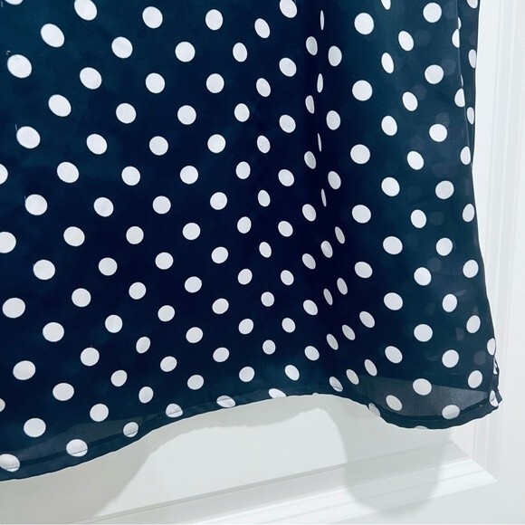 Michael Kors Navy Polka Dot Tank Top/Blouse Women's Sz. M Scoop Neck Raw Seams - Picture 8 of 8